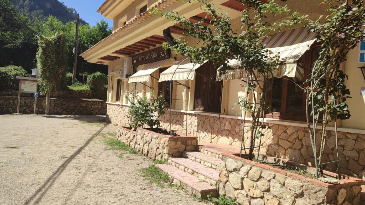 Hostal Restaurante Andra Rio Madera ภายนอก รูปภาพ
